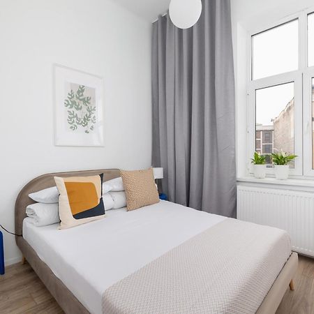 2 Bedroom Apartment - Dluga 65 Kraków Zewnętrze zdjęcie