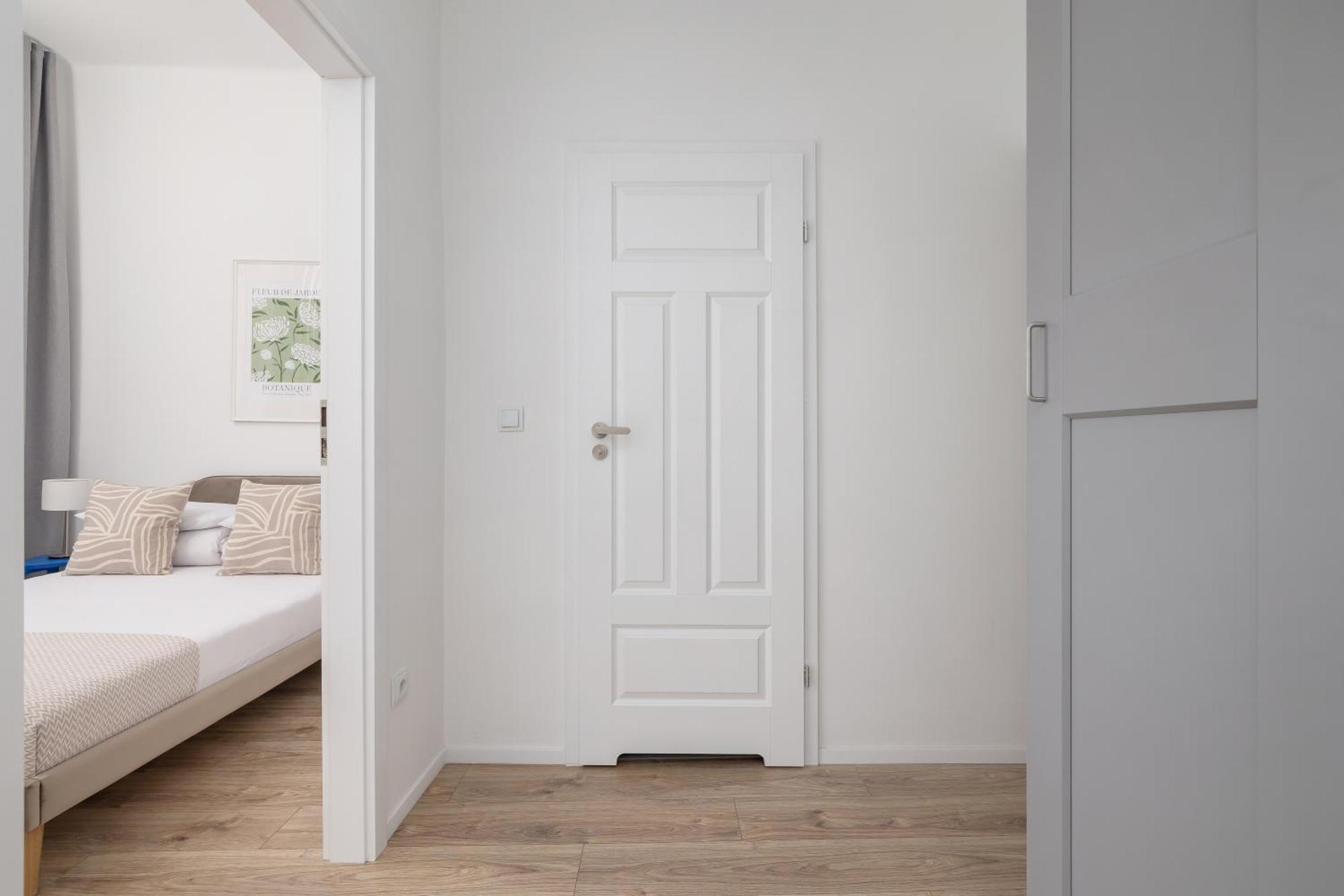 2 Bedroom Apartment - Dluga 65 Kraków Zewnętrze zdjęcie