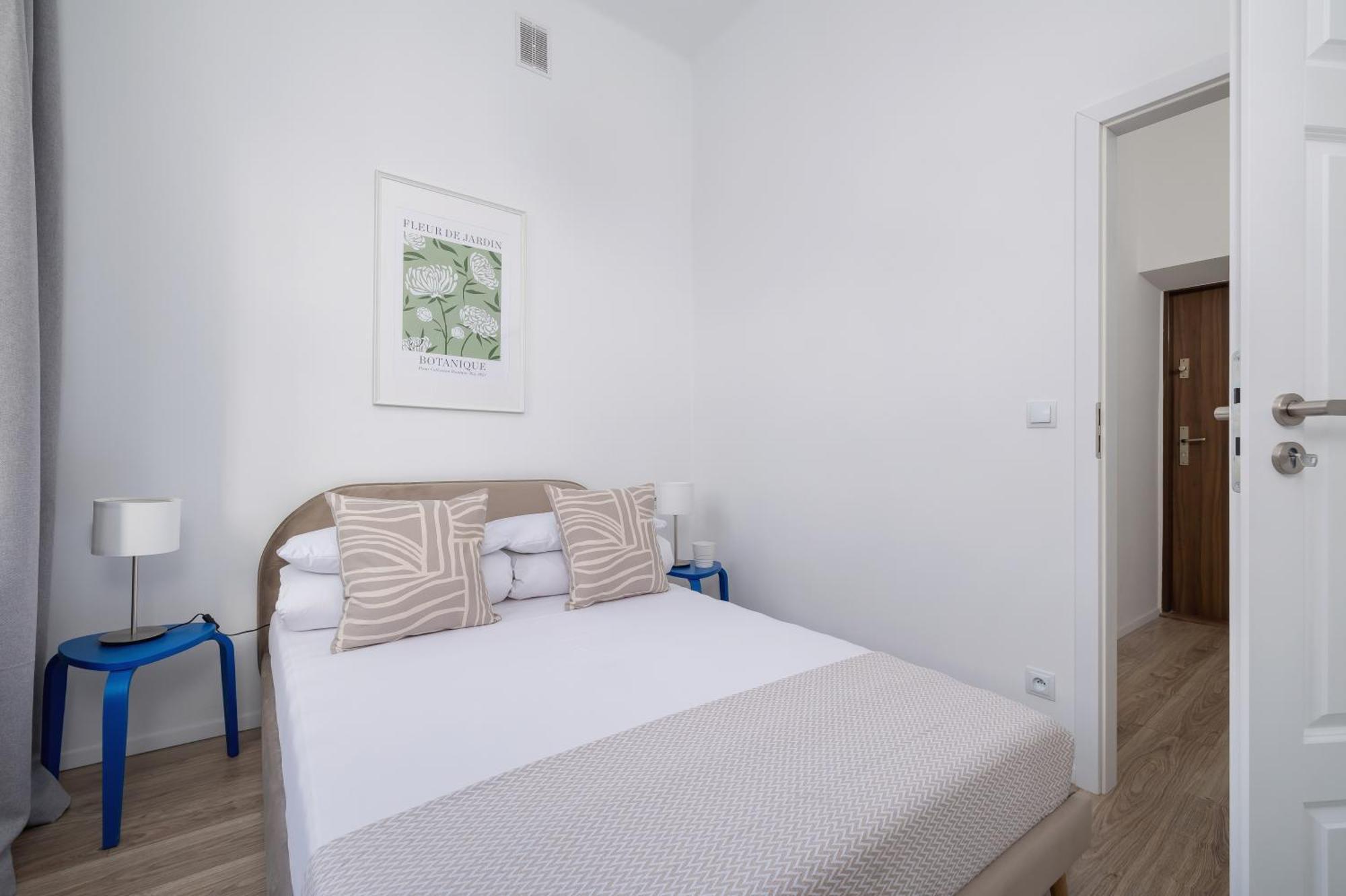 2 Bedroom Apartment - Dluga 65 Kraków Zewnętrze zdjęcie